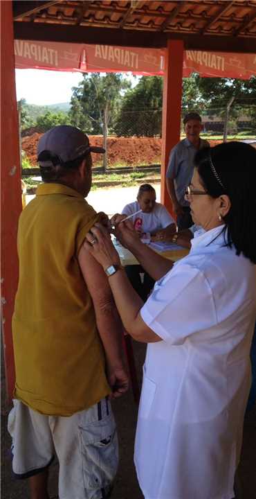 Vacinação contra Febre Amarela.